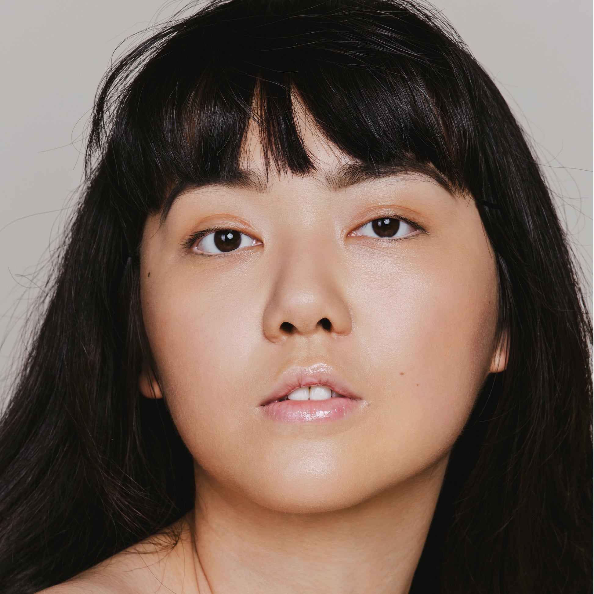 Madara Skin Equal Foundation #40 Sand, 30 ml - die Naturcosmetic