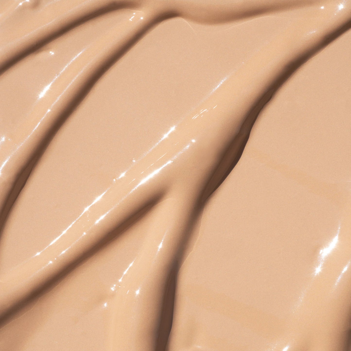 Madara Leuchtender perfektionierender Concealer Nr. 33 Sand, 4 ml - die Naturcosmetic