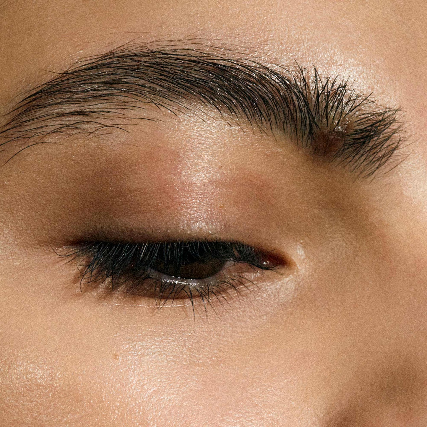 Madara Augenbrauenstift, #1 DARK BROWN, 1 g