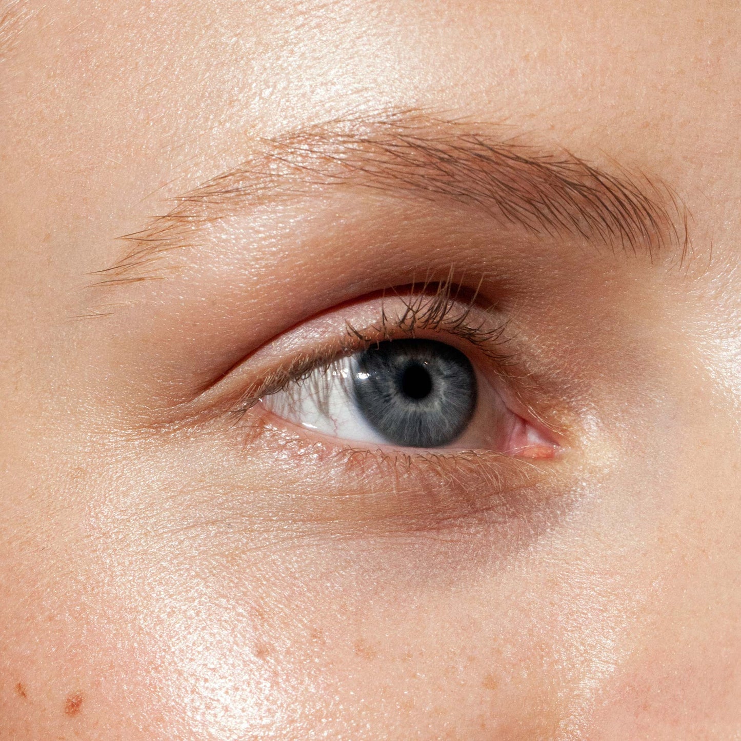 Madara Augenbrauenstift, #3 LIGHT BROWN, 1 g