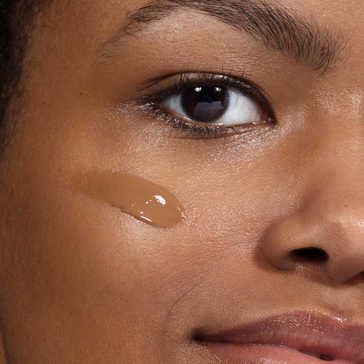 Madara SKINONYM Semi-Matte Peptide Foundation, 75 AUBURN, 30 ml - Madara