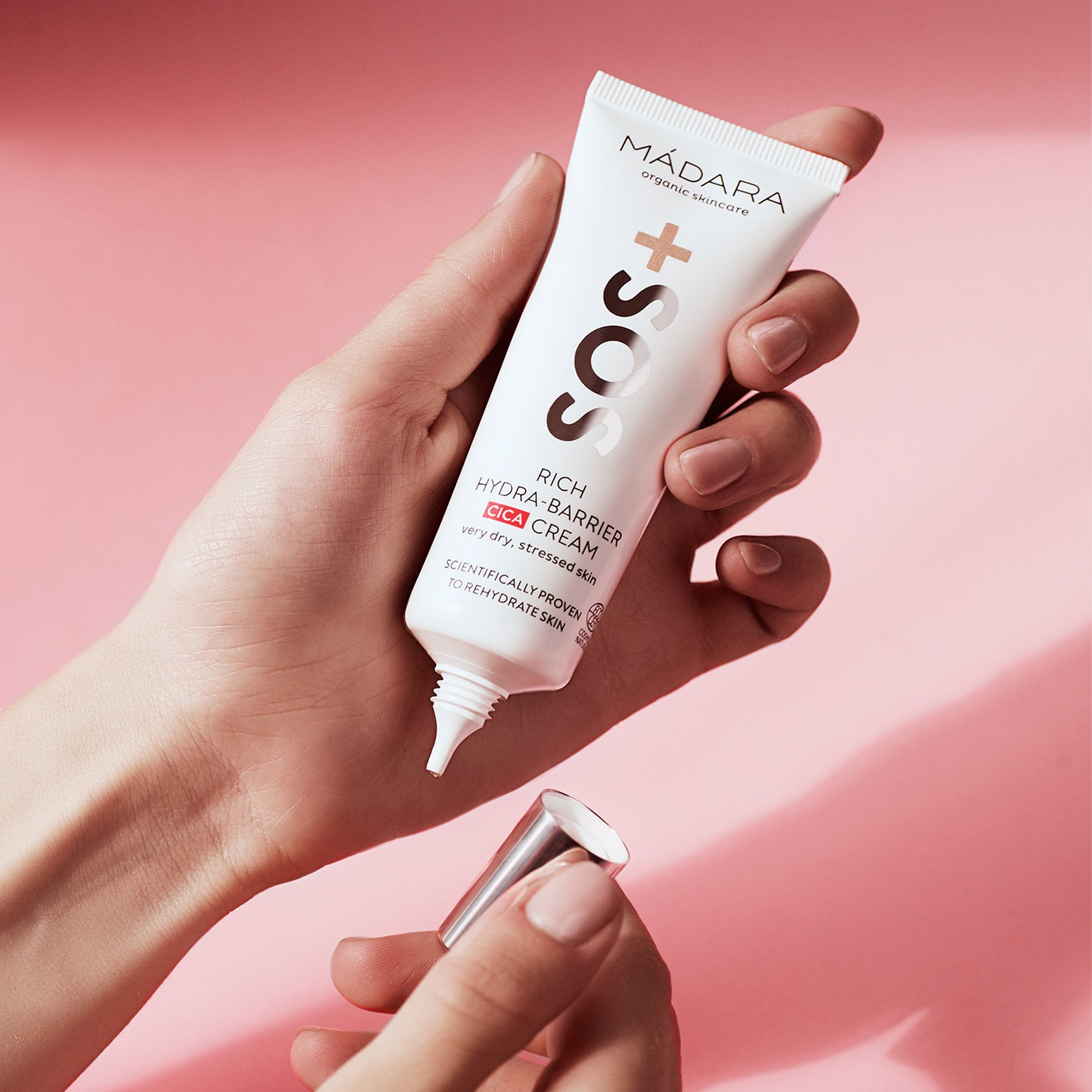 Madara SOS Rich Hydra-Barrier CICA Cream 40 ml - die Naturcosmetic