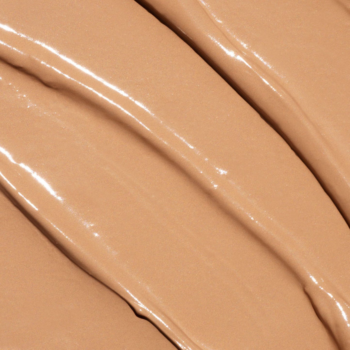 Madara Leuchtender perfektionierender Concealer Nr. 40 Golden Hour, 4 ml - die Naturcosmetic