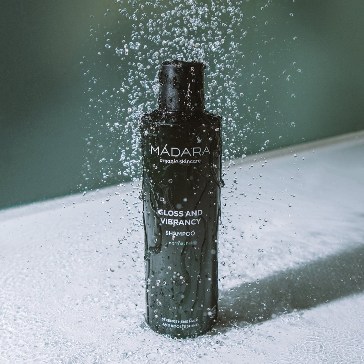 Mádara Gloss and Vibrancy Shampoo 250 ml - Madara