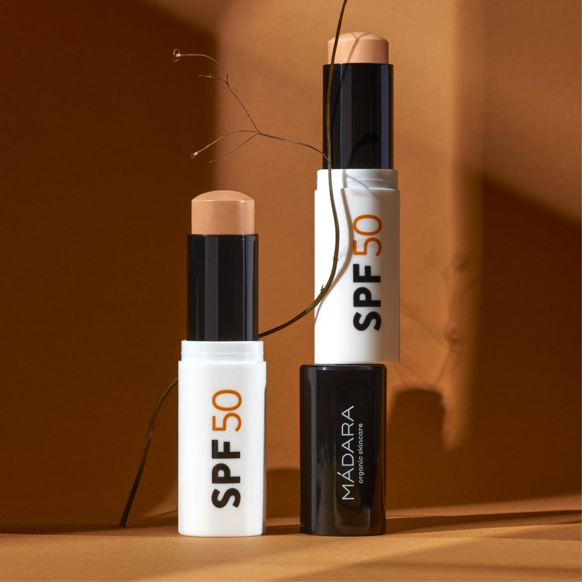 Madara Mineralischer Sonnenschutz-Stick LSF50, 12 g - Madara