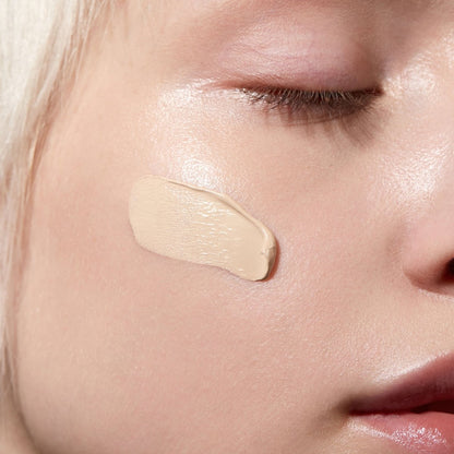 Madara SKINONYM Semi-Matte Peptide Foundation, 10 PORCELAIN, 30 ml - Madara