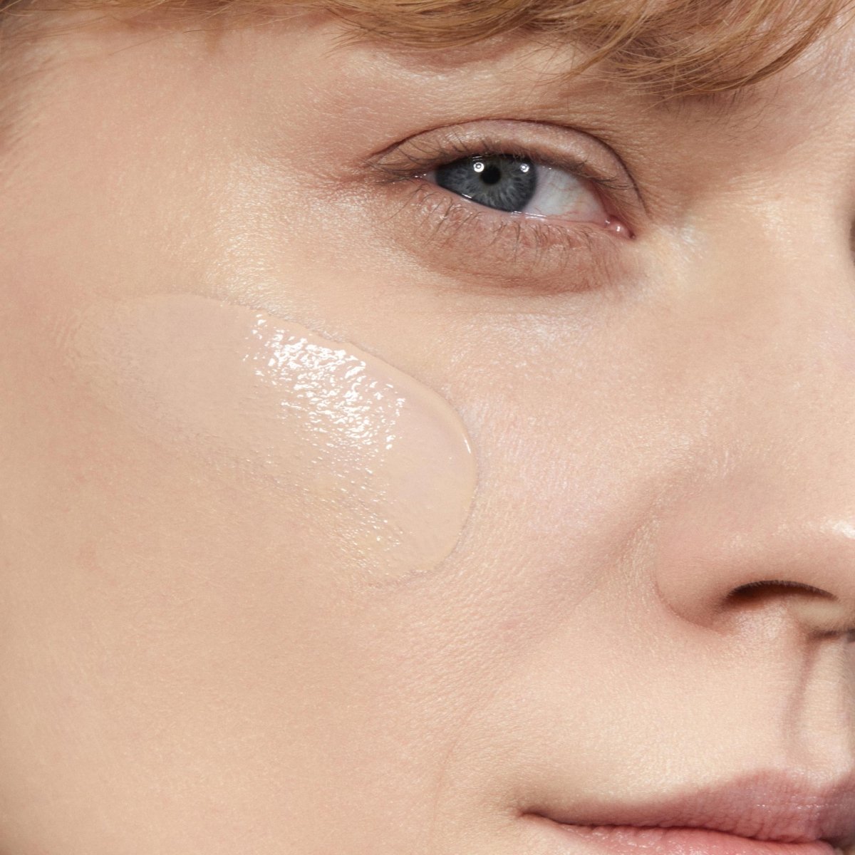 Madara SKINONYM Semi-Matte Peptide Foundation, 15 STONE, 30 ml - Madara