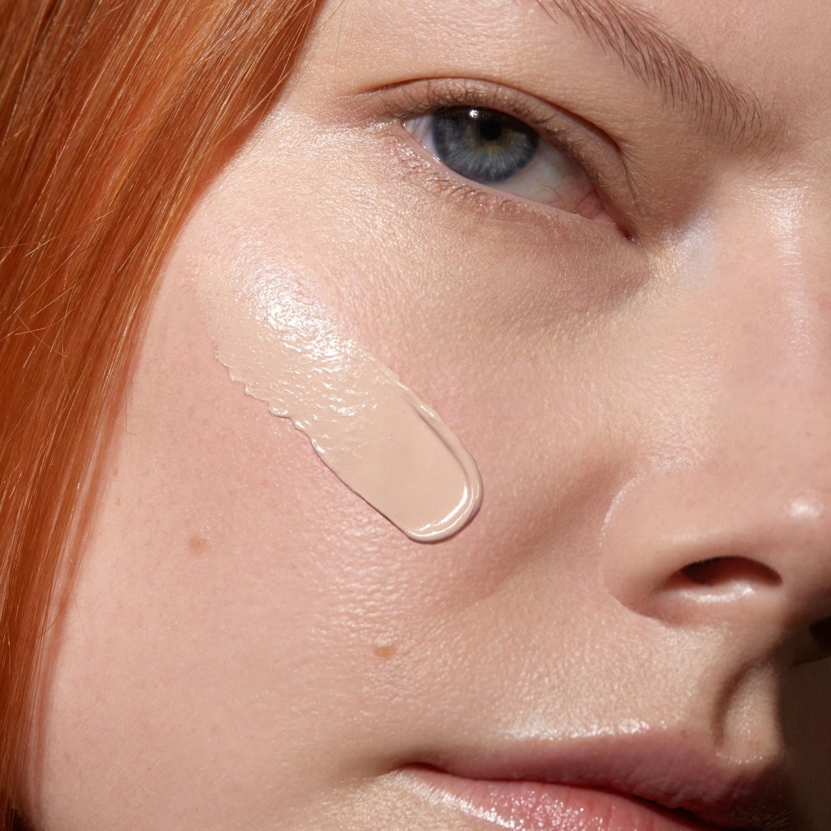 Madara SKINONYM Semi-Matte Peptide Foundation, 30 ROSE IVORY, 30 ml - Madara