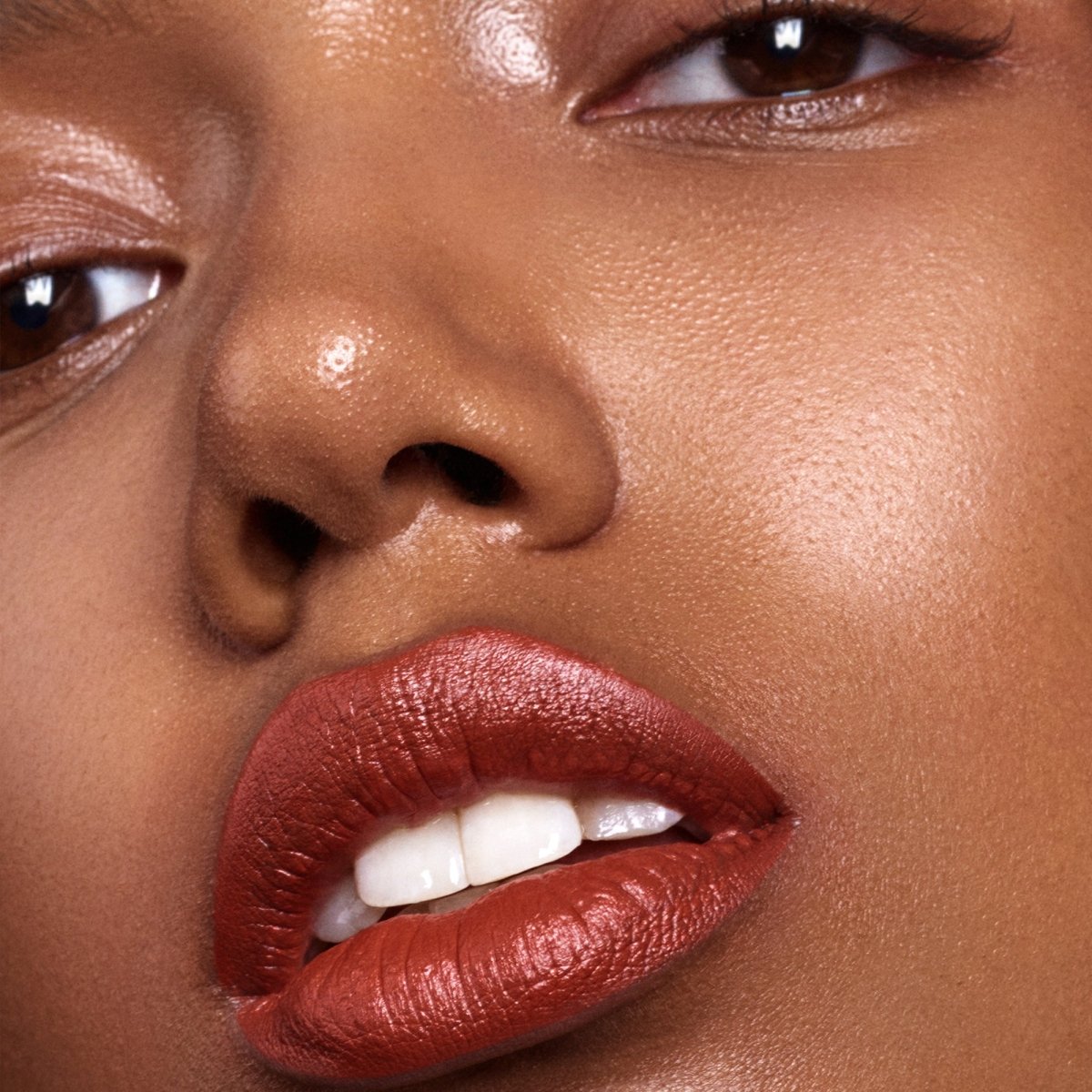 Madara VELVET WEAR Matte Cream Lippenstift, 33 MAGMA - Madara