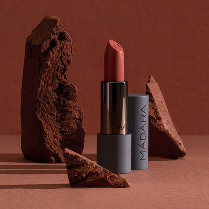Madara VELVET WEAR Matte Cream Lippenstift, 33 MAGMA - Madara