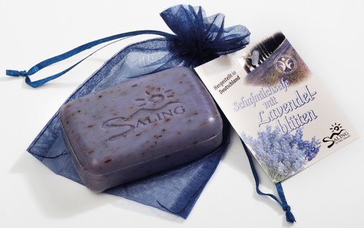 Saling Schafmilchseife Lavendelblüten im blauen Organzasäckchen 100 g - Saling