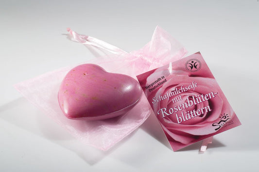 Saling Schafmilchseife Rose pink mit Rosenblütenblättern im Organzasäckchen mit Anhänger 65 g - Saling